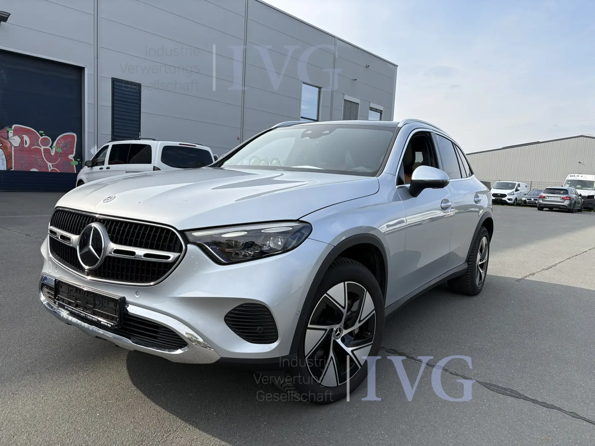 Kombilimousine MERCEDES-BENZ GLC 300 e 4MATIC